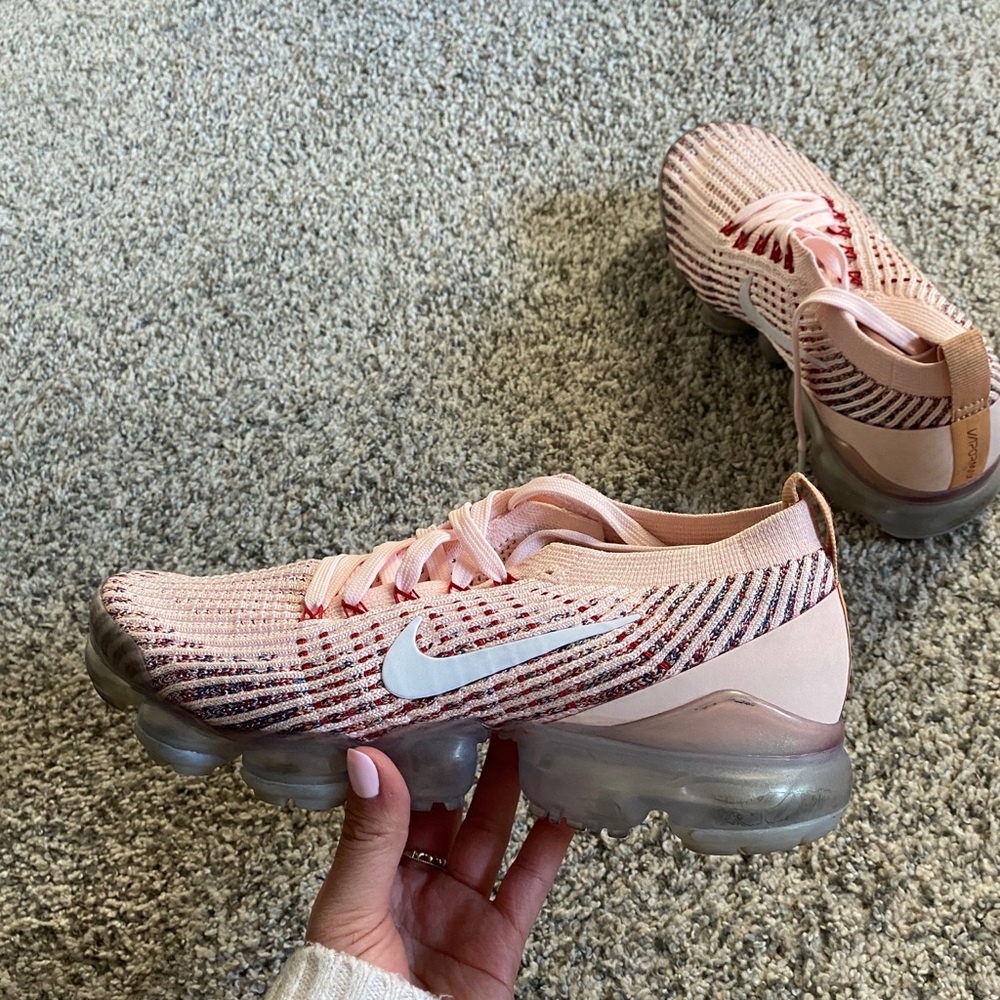 Nike Women’s Air VaporMax Flyknit 3.0 ‘sunset tint’